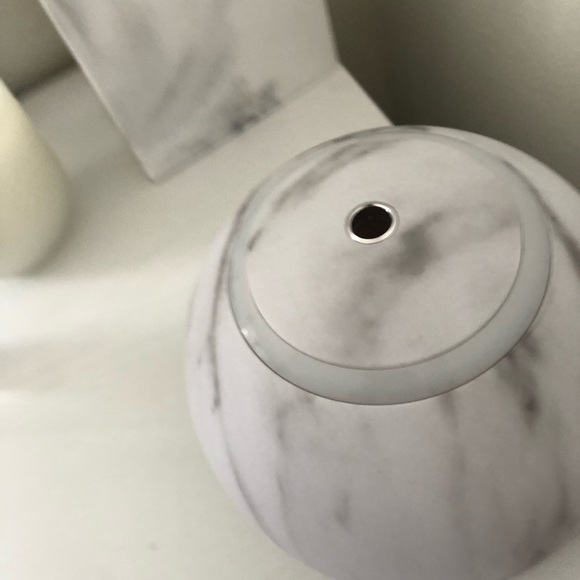 Hathaspace marble diffuser - Picture 2 of 2